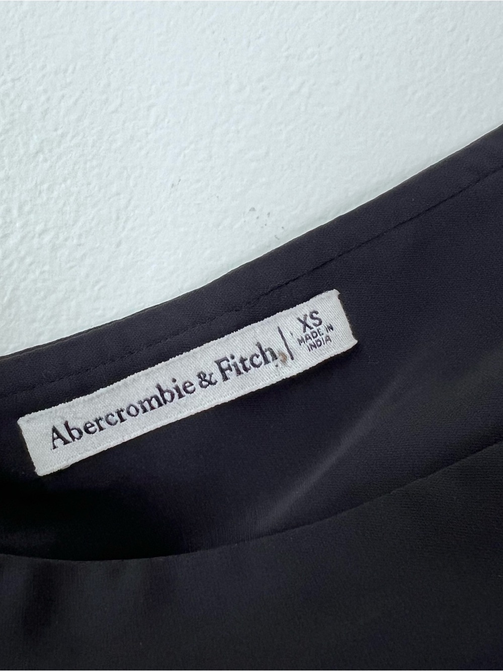 Abercrombie & Fitch One Shoulder Satin Midi Dress Sz XS Black Cream Floral NWOT - Picture 4 of 14